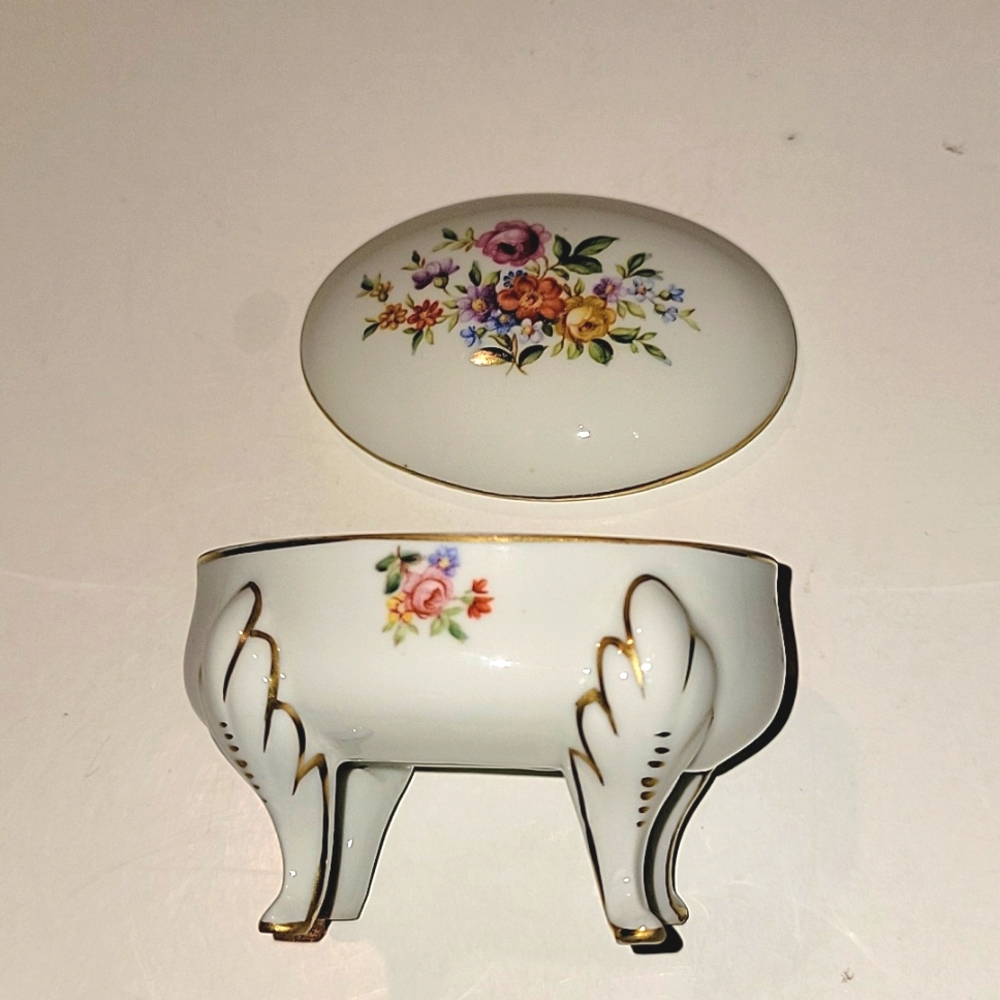 JIMENAU GRAF VON HENNEBERG  PORCELAIN TRINKET DISH WITH LID - Picture 5 of 12